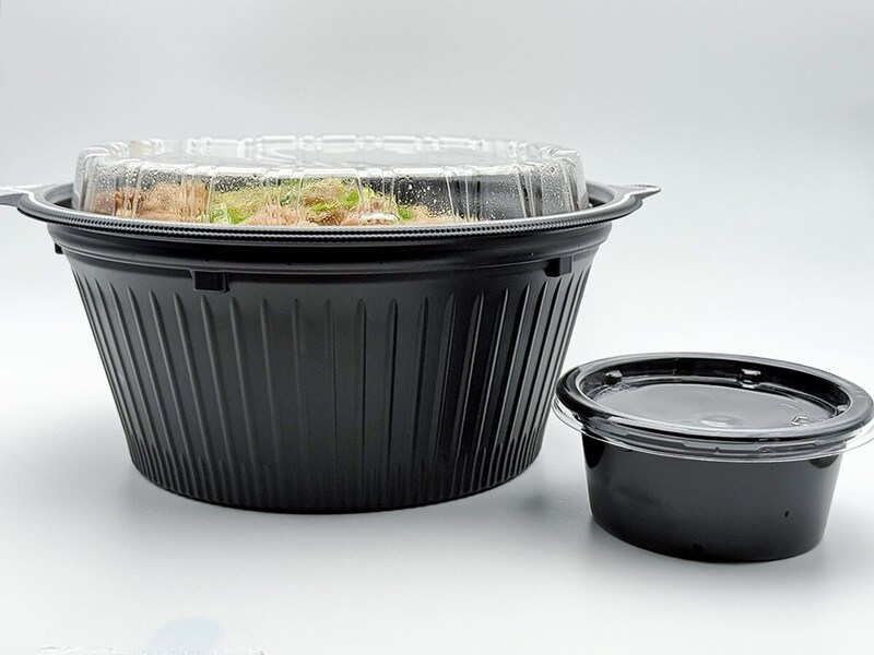 吉野家「ばり嗎監修とんこつ醤油牛鍋膳」