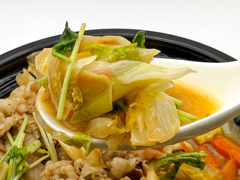 吉野家「ばり嗎監修とんこつ醤油牛鍋膳」