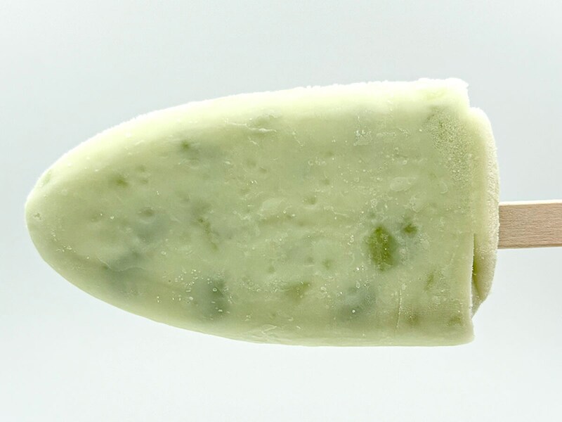 ファミリーマート限定「赤城 メロンミルクアイスバー」