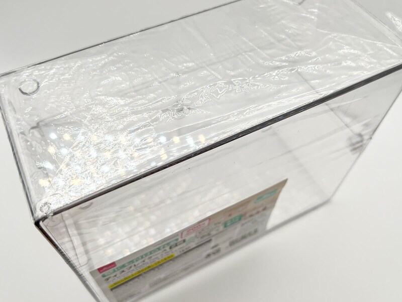 ダイソー「壁にも付けられるディスプレイケース」