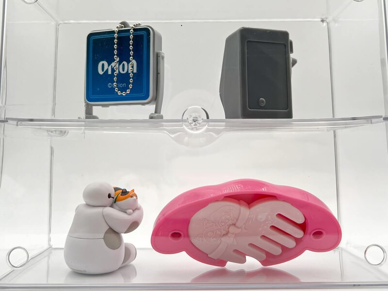 ダイソー「壁にも付けられるディスプレイケース」