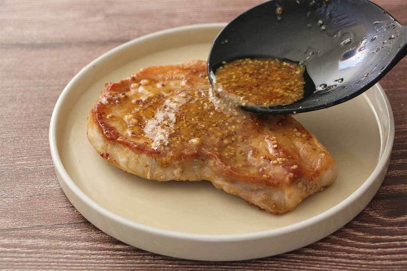 タサン志麻さん「ポークソテー 粒マスタードソース」