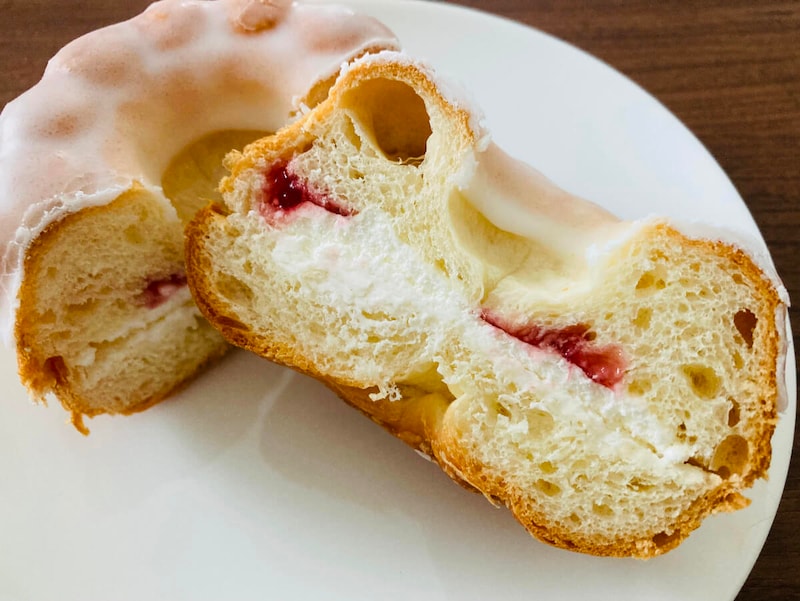 セブンイレブン「紅ほっぺ苺使用　デニッシュマウンテン」