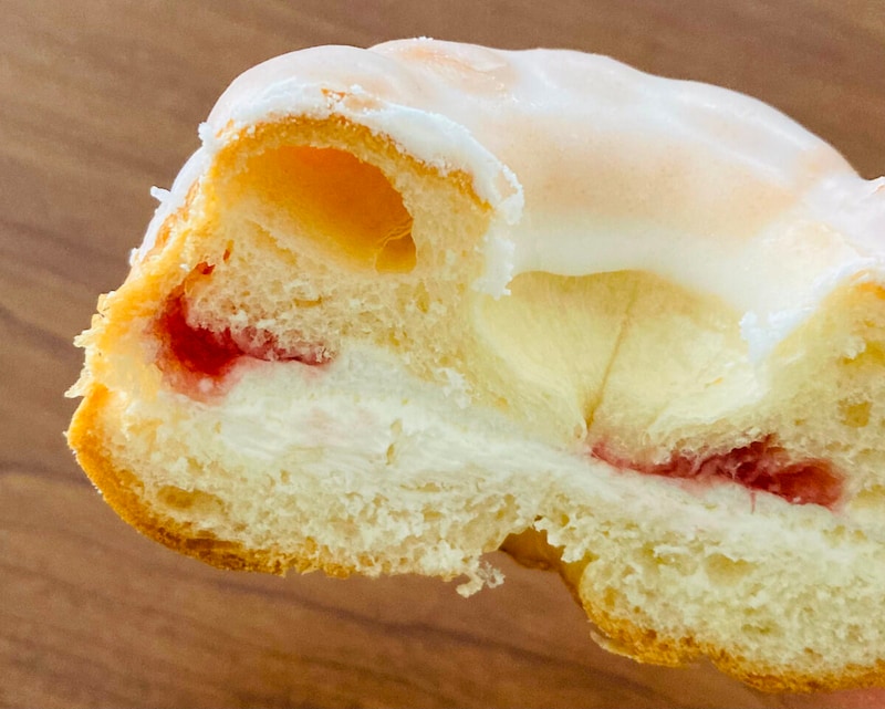 セブンイレブン「紅ほっぺ苺使用　デニッシュマウンテン」