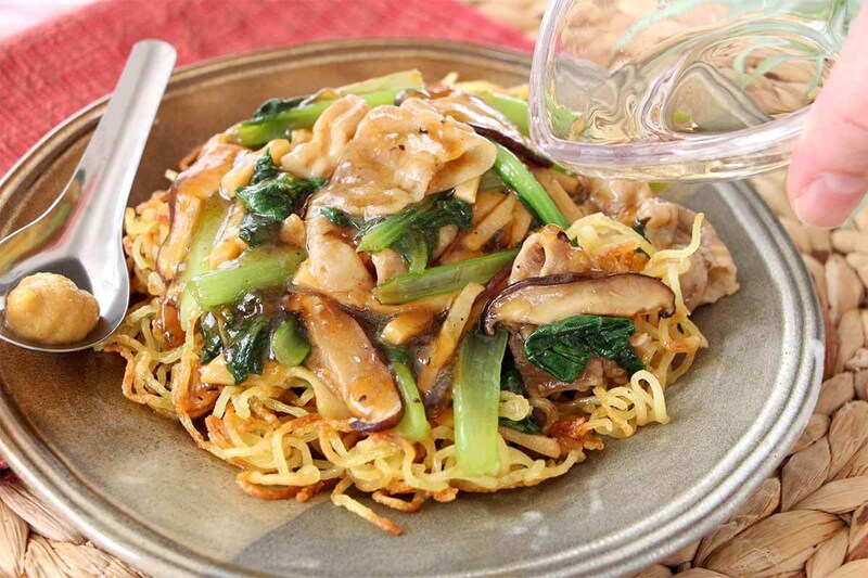 栗原はるみさん「豚肉と小松菜のあんかけ焼きそば」