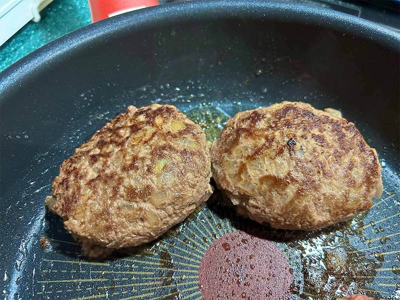 タサン志麻さん「カレーハンバーグ」