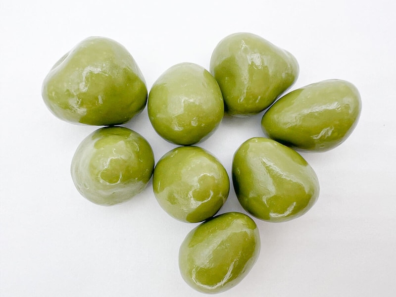 無印良品「不揃い 宇治抹茶チョコがけいちご」