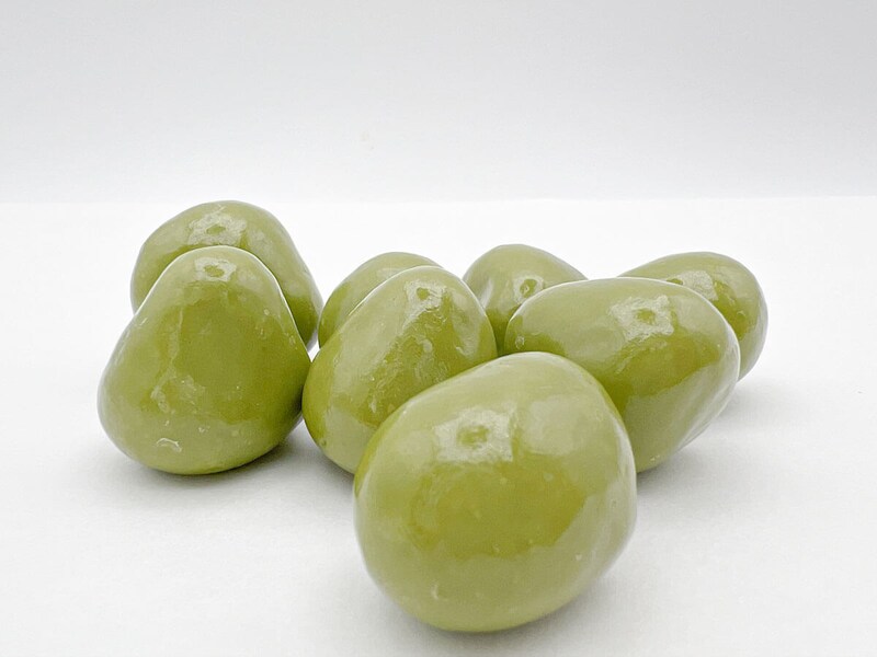 無印良品「不揃い 宇治抹茶チョコがけいちご」