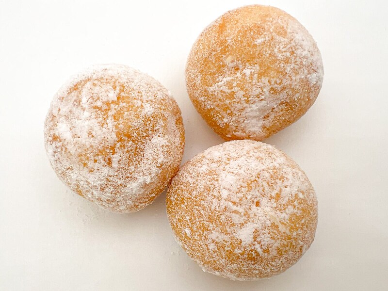 ファミリマート「モッチ生ドーナツ（カスタードホイップ）3個入」