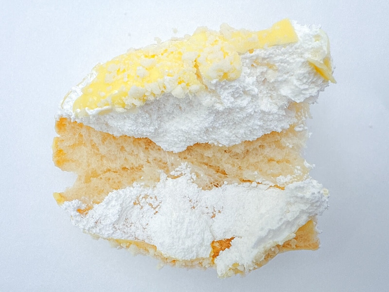 ローソン「MILKふんわりホイップロール」