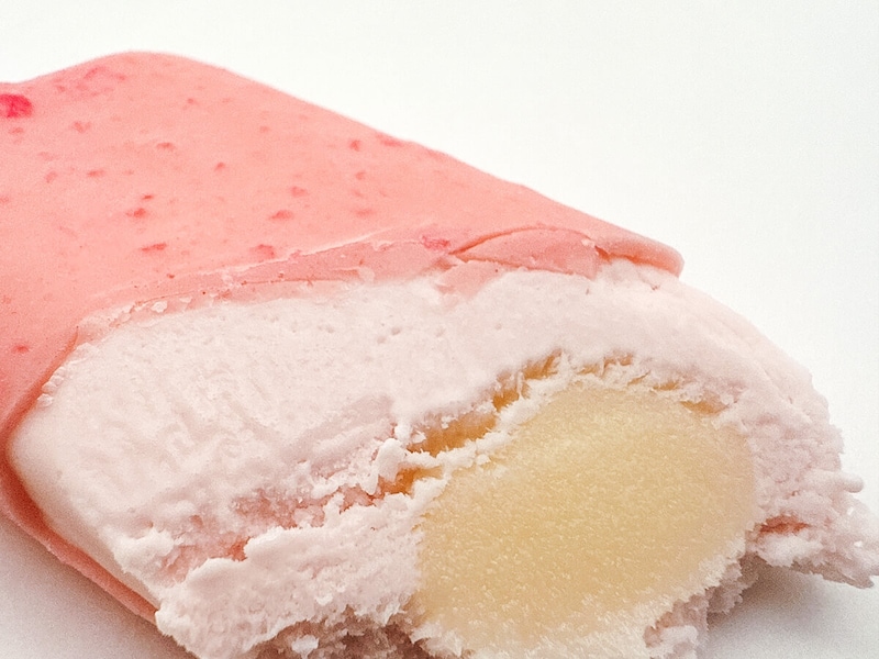 セブンイレブン限定「サクマ製菓 いちご みるくアイスバー」