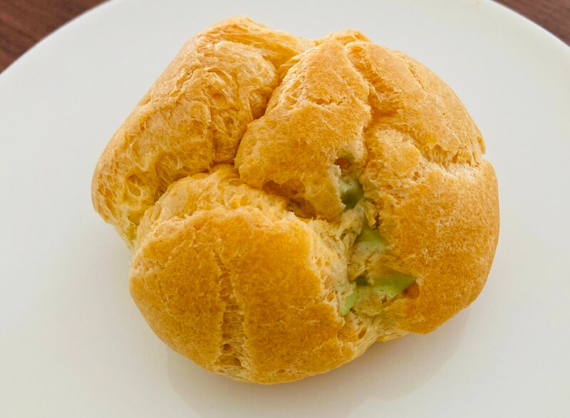 ファミリーマート「玉林園監修 抹茶クリームシュー（グリーンソフト風味）」