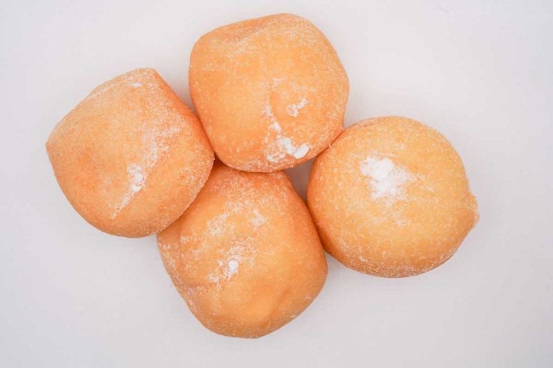 ローソン「Milkモッチボールドーナツ 4個入」