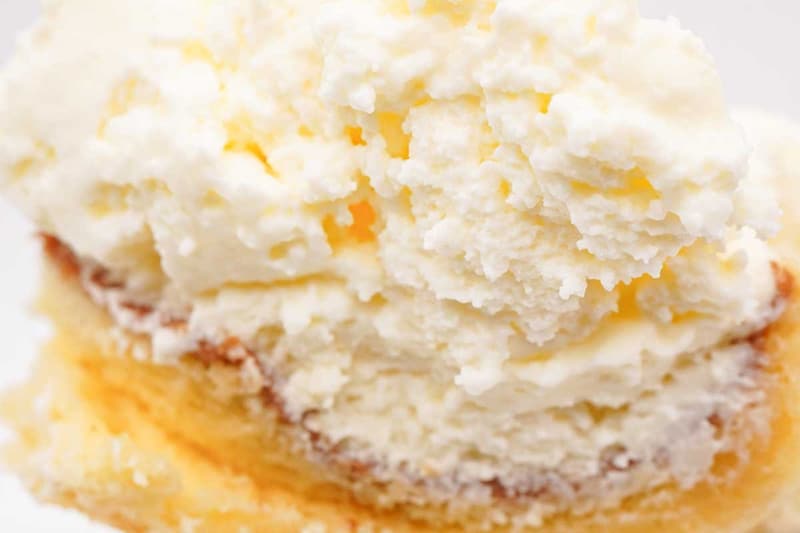 ローソン「盛りすぎ！プレミアムロールケーキ」