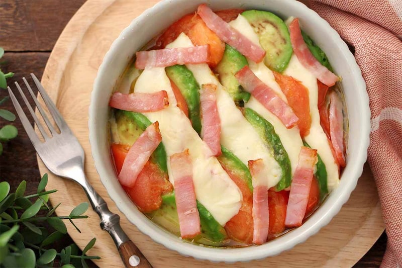 平野レミさん「アボカド・アッチッチーズ」