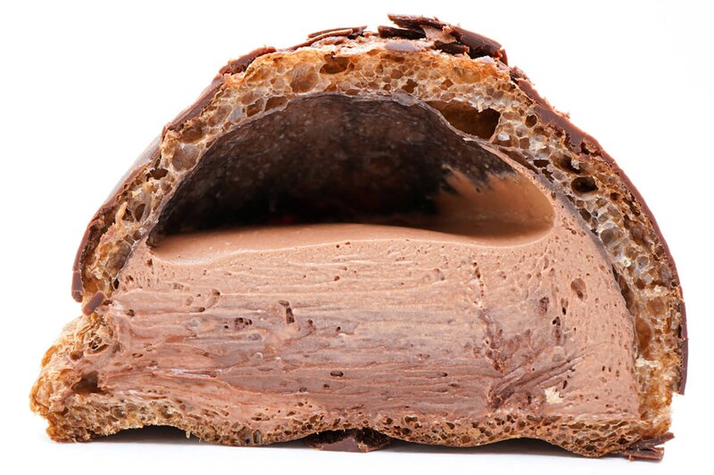 ローソン「カカオ薫るショコラトリュフシュー」