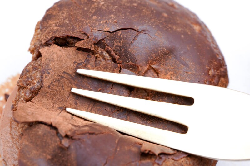 ローソン「カカオ薫るショコラトリュフシュー」