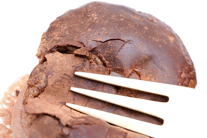 ローソン「カカオ薫るショコラトリュフシュー」