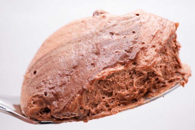 ローソン「カカオ薫るショコラトリュフシュー」