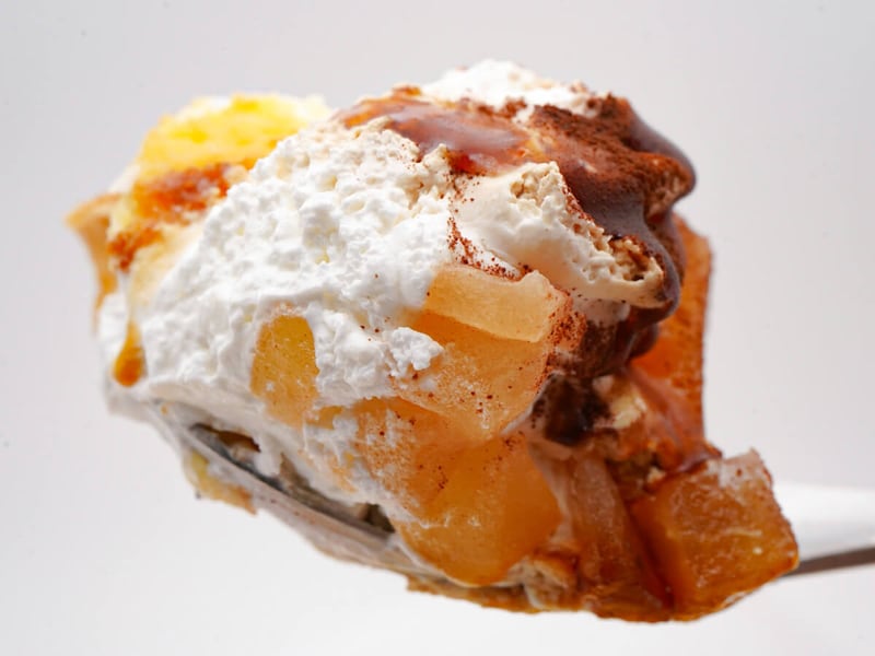 ファミマ「焼きりんごミルフィーユクレープ」