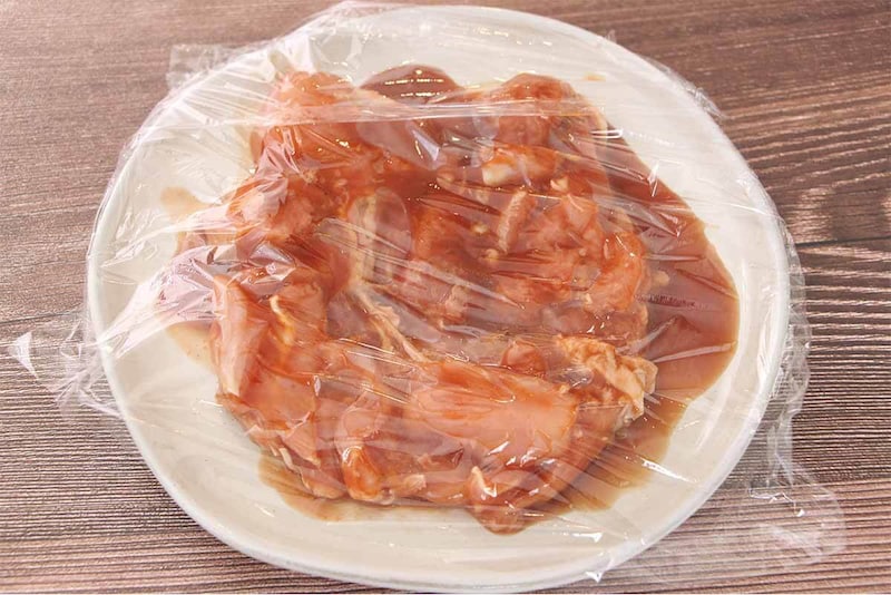 山本ゆりさん「レンジで１発！BBQチキン」