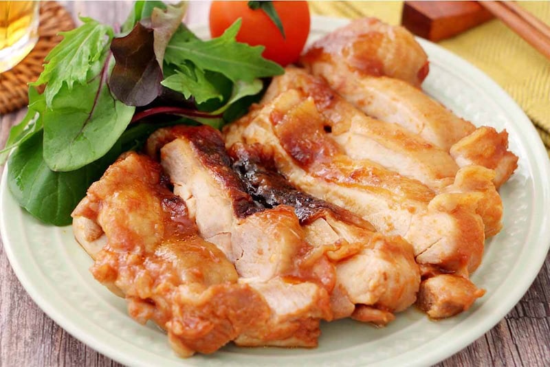 山本ゆりさん「レンジで１発！BBQチキン」