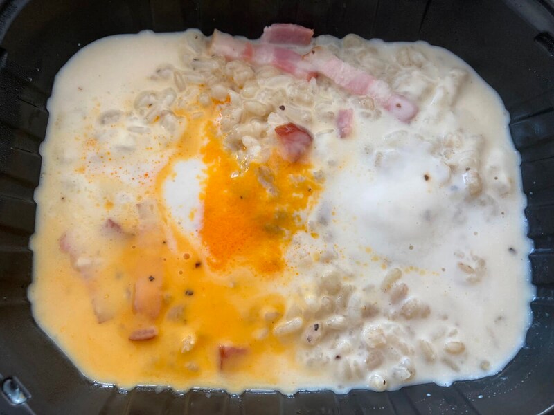 ファミリーマート「4種のチーズで濃厚　カルボごはん」