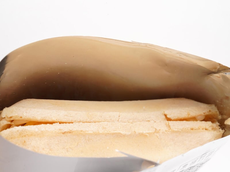 セブンイレブン「7プレミアム アップルパイモナカ」