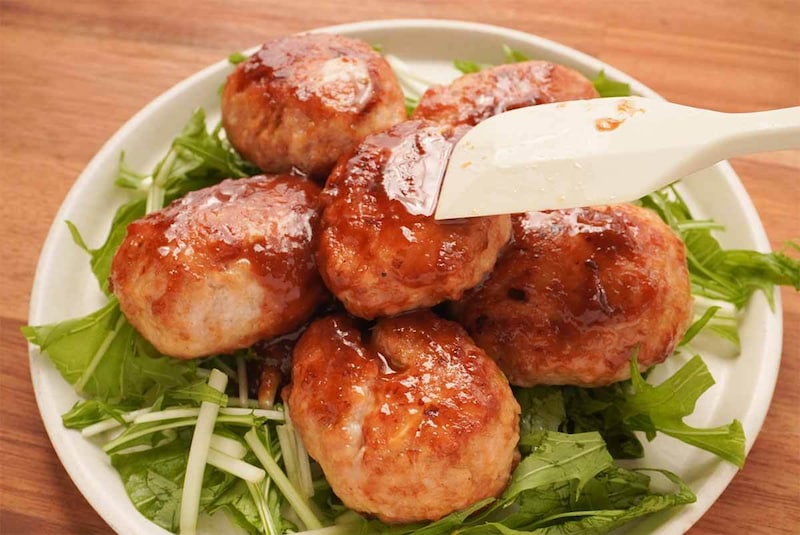 和田明日香さん「チーズつくね みそ照り焼きソース」