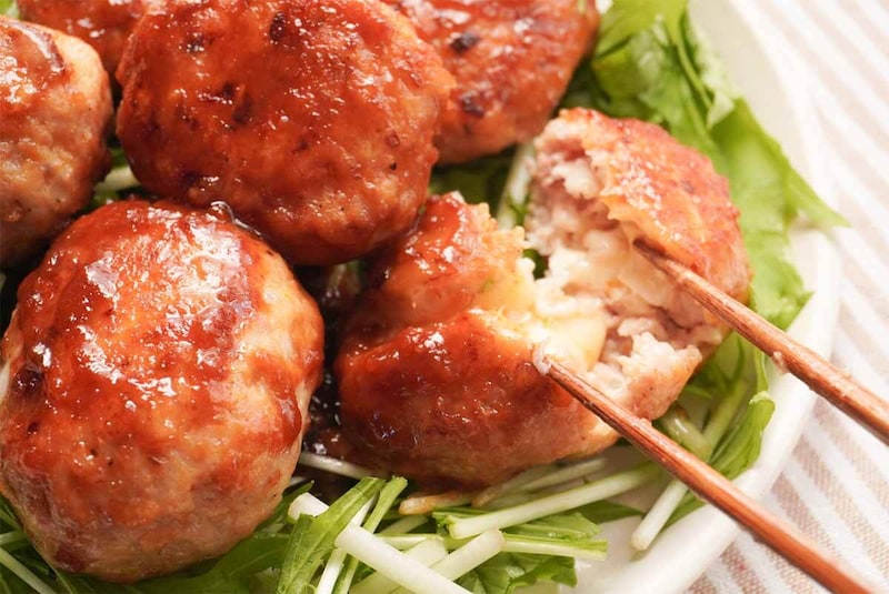 和田明日香さん「チーズつくね みそ照り焼きソース」