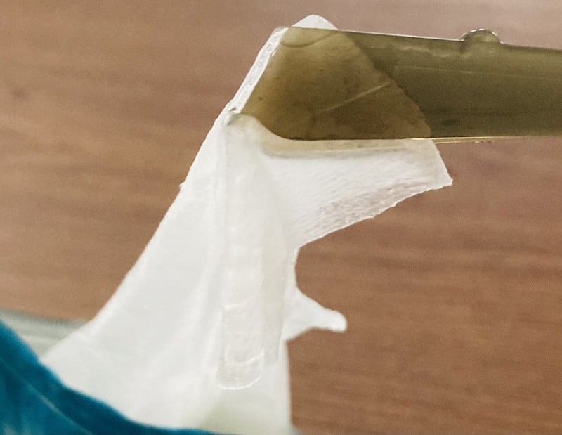 「フェイスマスク用トング　チャック袋スライダー付き」