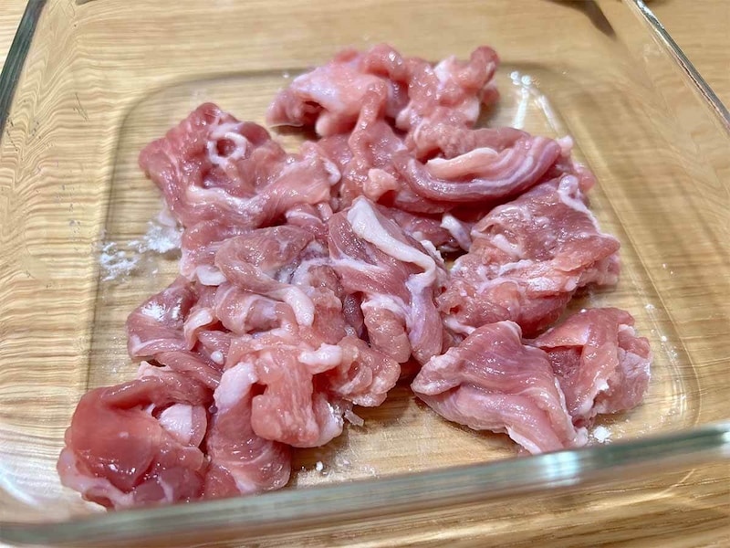 山本ゆりさん「ふわとろ卵豚丼」