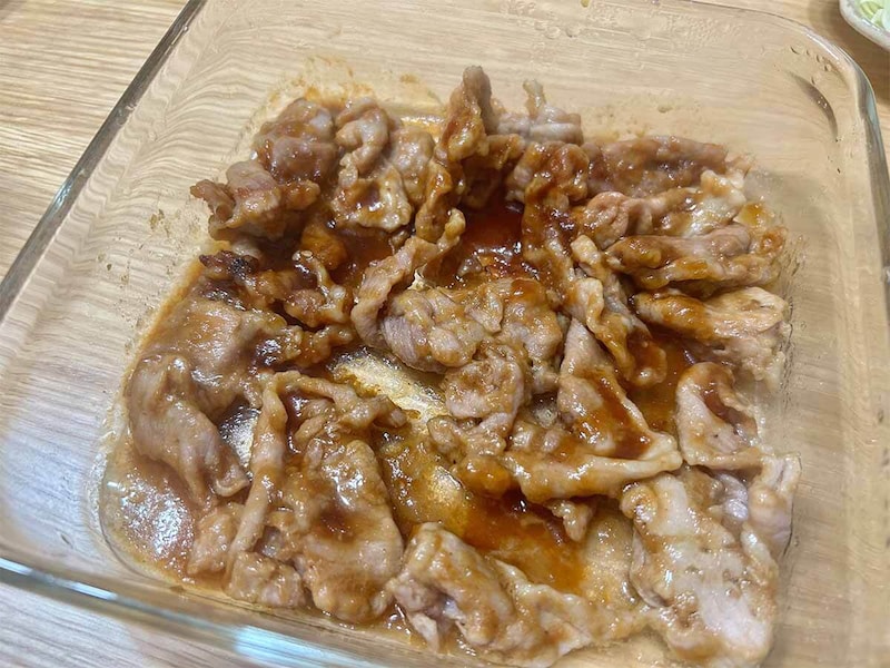 山本ゆりさん「ふわとろ卵豚丼」