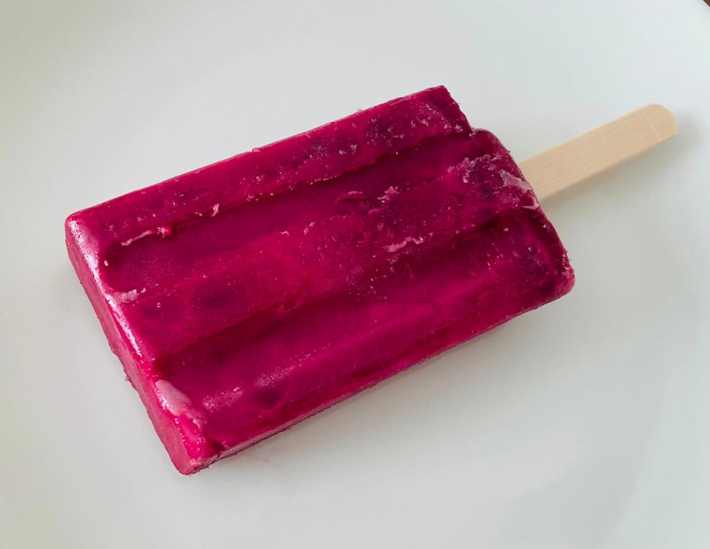 「贅沢フルーツバー　ぶどう果汁100%」