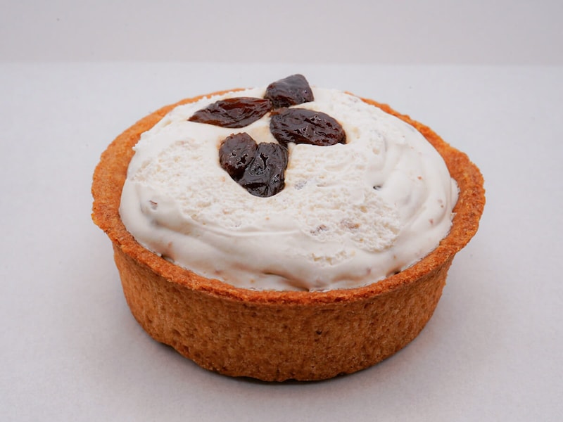 ファミマ「大人のラムレーズンタルト」