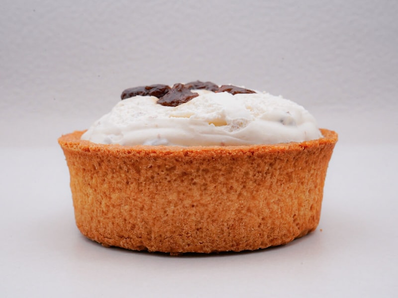 ファミマ「大人のラムレーズンタルト」