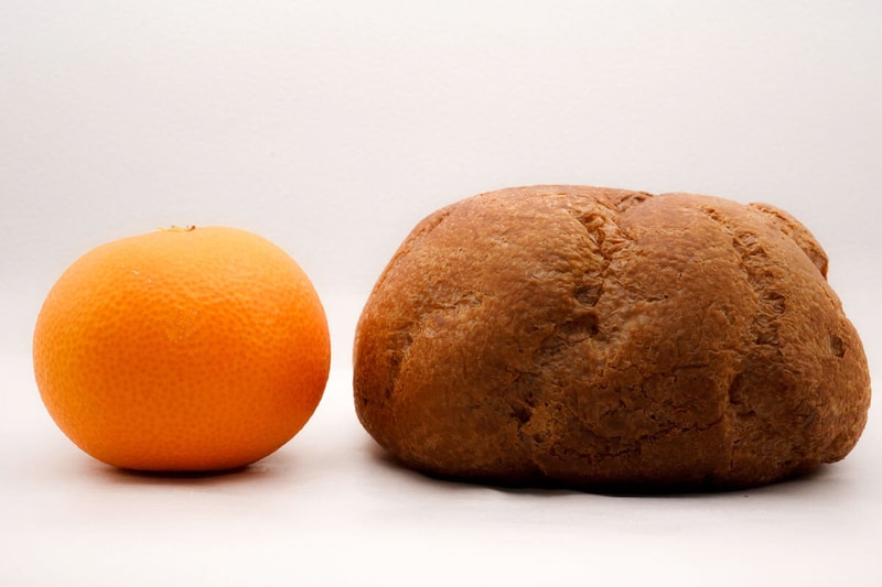 盛りすぎ！大きなチョコシュー（チョコクリーム＆ホイップ）