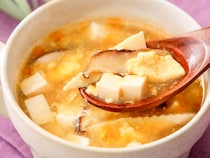 やっぱ栗原はるみさんすごいわ！「サクッと作れる」「家族がハマった」酸辣湯レシピが感動レベル