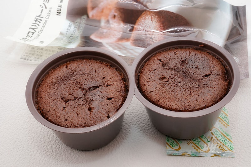 無印良品「生チョコ入りガトーショコラ」