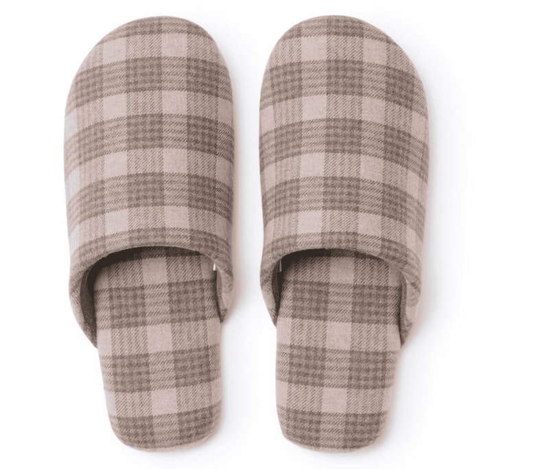 無印良品「綿フランネル履き心地やわらか足なりスリッパ」が大幅値下げ