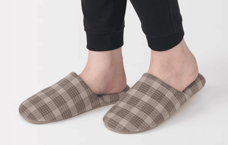 無印良品「綿フランネル履き心地やわらか足なりスリッパ」が大幅値下げ