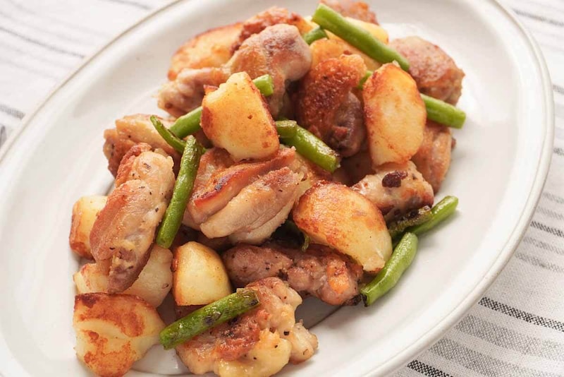 タサン志麻さん「カリカリじゃがいもと鶏のソテー」