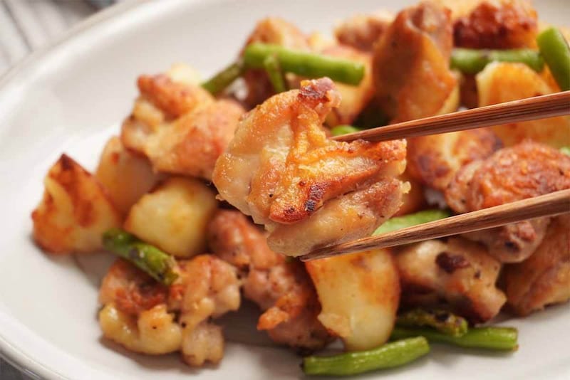 タサン志麻さん「カリカリじゃがいもと鶏のソテー」