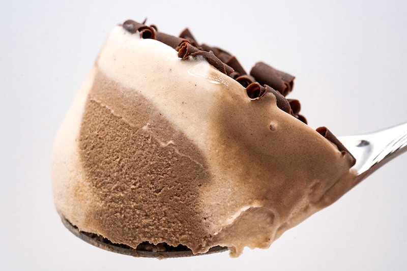 ファミマ、大反響!このコラボはずるいわ「余韻まで高貴」「そのままアイスに」「贅沢」新作アイス絶賛