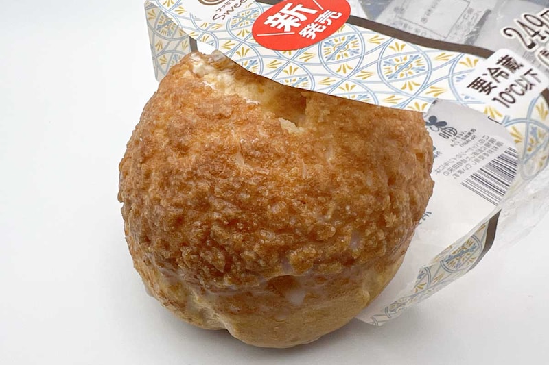 ファミマ「ピエール・エルメ アンソロジー監修 シュークリーム（バニラ）」