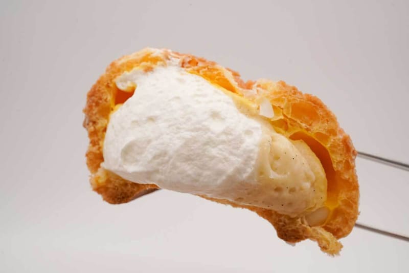 ファミマ「ピエール・エルメ アンソロジー監修 シュークリーム（バニラ）」