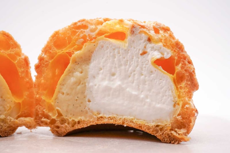 ファミマ「ピエール・エルメ アンソロジー監修 シュークリーム（バニラ）」