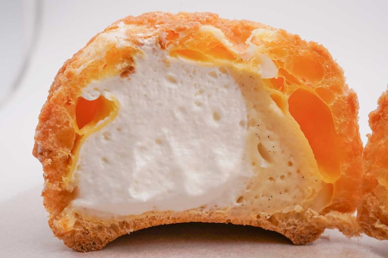 ファミマ「ピエール・エルメ アンソロジー監修 シュークリーム（バニラ）」