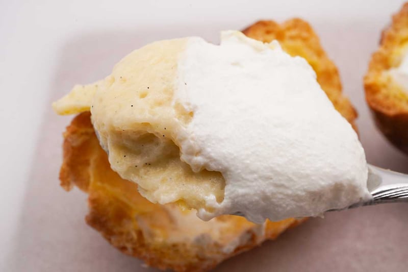 ファミマ「ピエール・エルメ アンソロジー監修 シュークリーム（バニラ）」