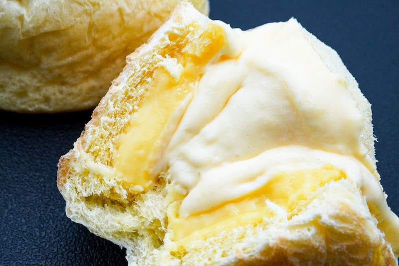 ファミリーマート「ポムポムプリン クリームパン（プリン味）」